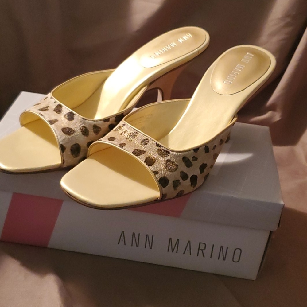 Ann Marino mule sandals